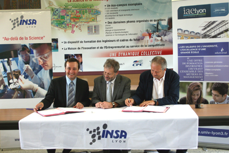 Signature du partenariat INSA de Lyon - IAE Lyon Signature du partenariat INSA de Lyon - IAE Lyon